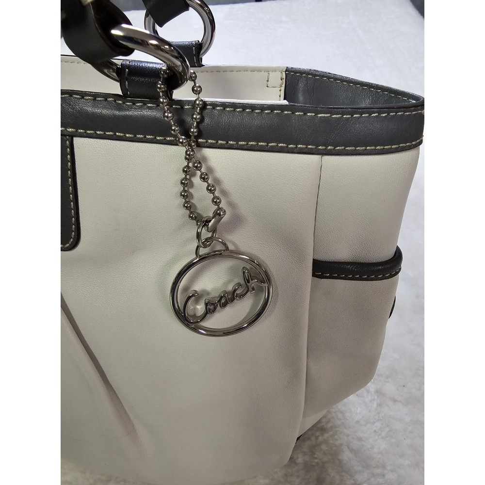 Coach Pleated Leather‎ White & Gray Tote Bag Purse Purple Inside Silver Hardware - Picture 2 of 12